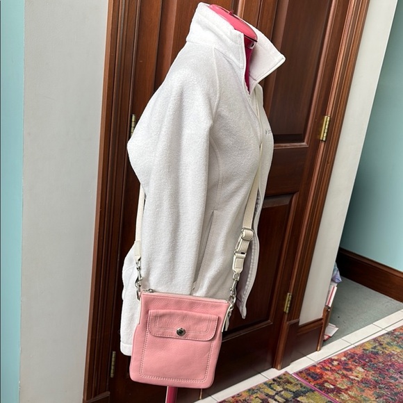 Coach   Crossbody bag  concealed carry  leather pink/white trim  cream color str - Picture 3 of 13